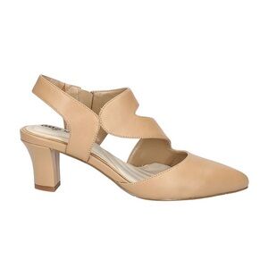 Easy Street Venue‎ Asymmetrical Tan Heels